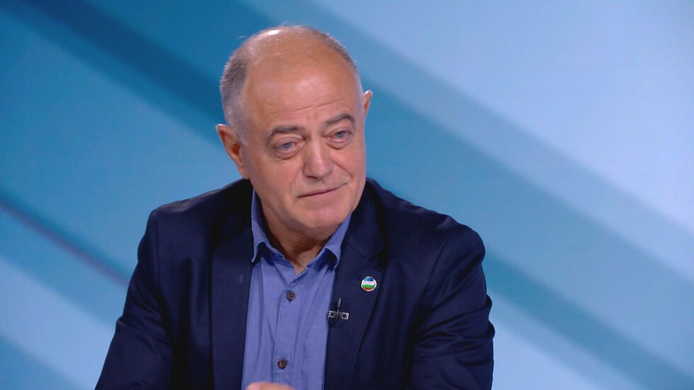 Атанасов: Президентът не трябва да отхвърля с лека ръка предложението на Каракачанов