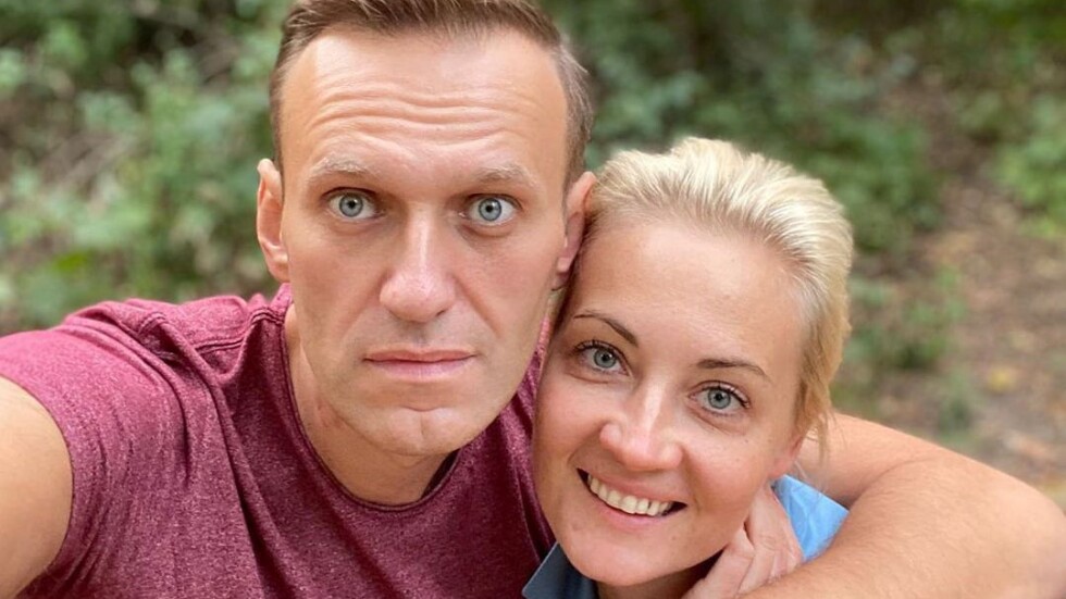 Навални благодари на пилоти и парамедици в "Инстаграм"
