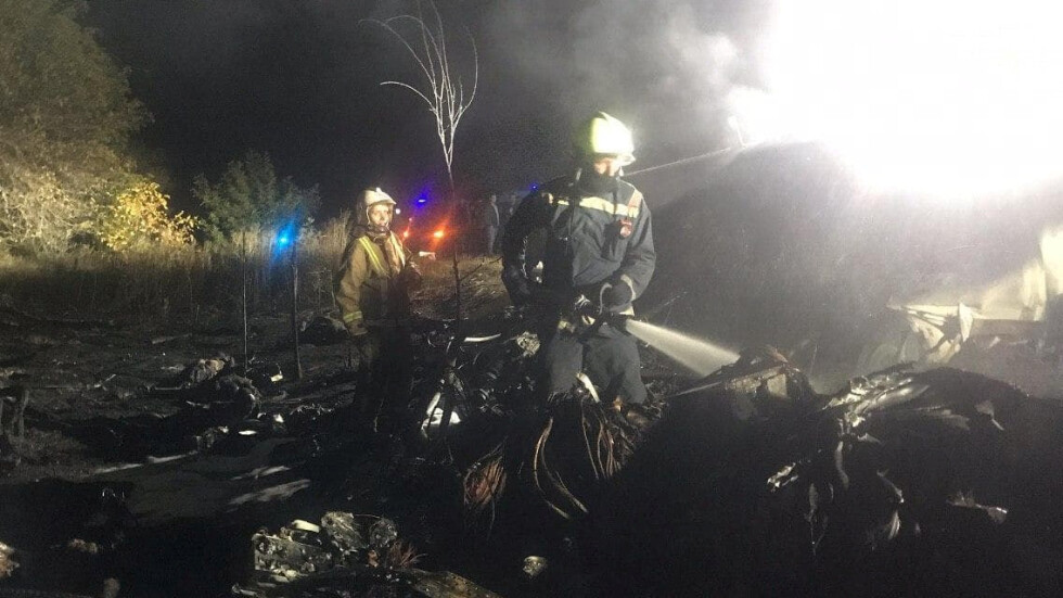 Жертвите на катастрофата на военен самолет в Украйна са вече 25