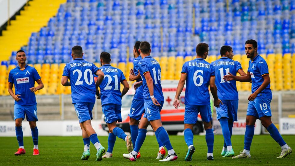 "Левски" победи отбор от Втора лига в повторния дебют на Стоилов
