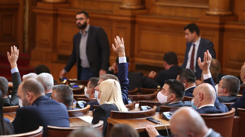 Последният ден на 46-ото НС: Депутатите не успяха да закрият специализираните звена