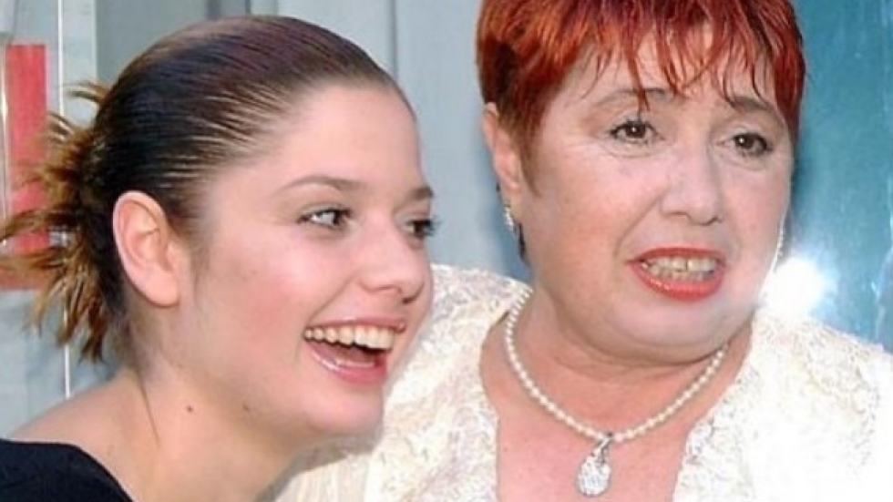 Александра Сърчаджиева за майка си: Обичам те много, Пепа, и ужасно ми липсваш!