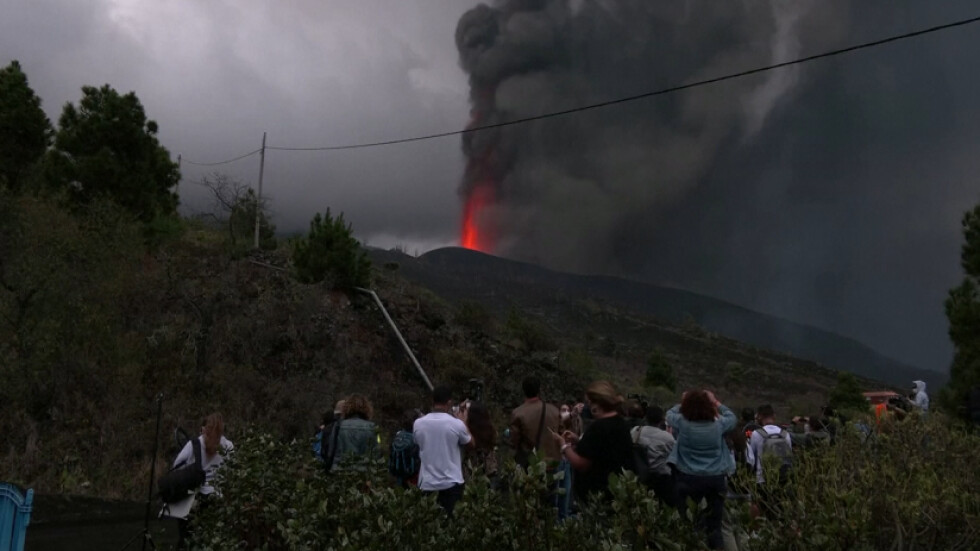 Досега вулканът на Канарските острови е унищожил над 200 сгради