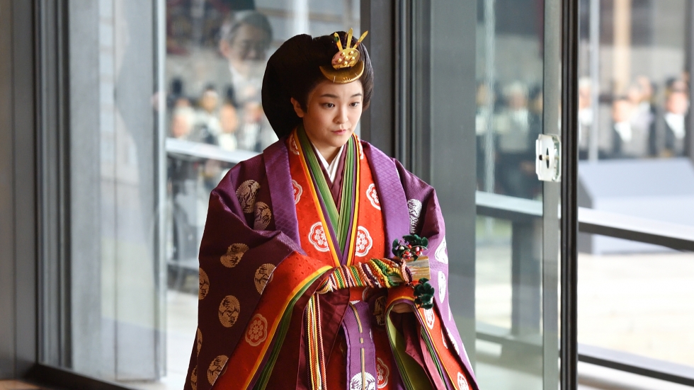 Японска принцеса се отказа от кралската си титла и 1 млн. долара в името на любовта