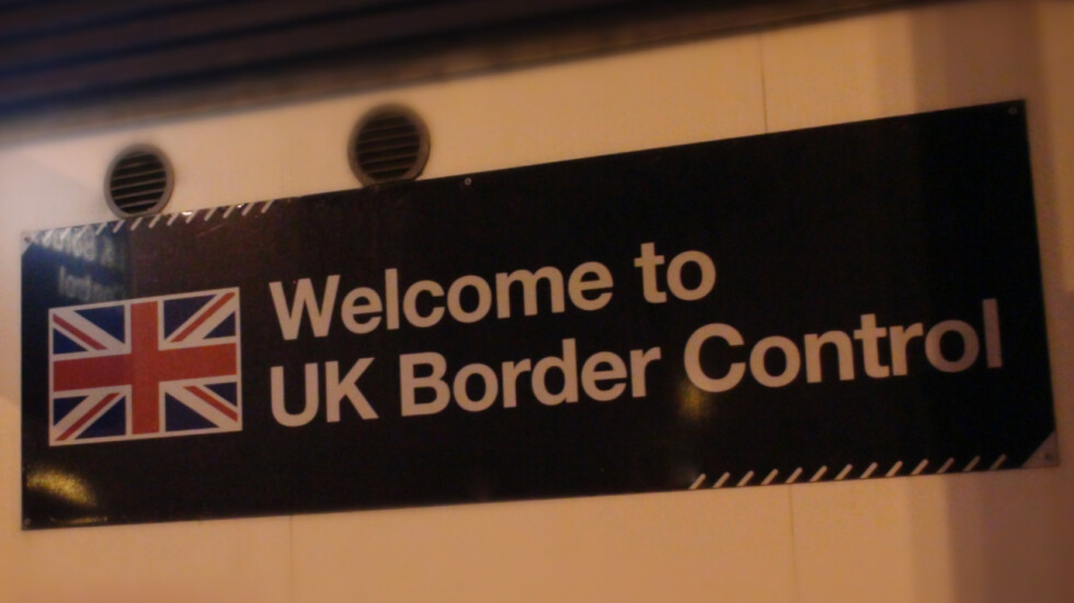 Нови правила: От днес във Великобритания се влиза с международен паспорт