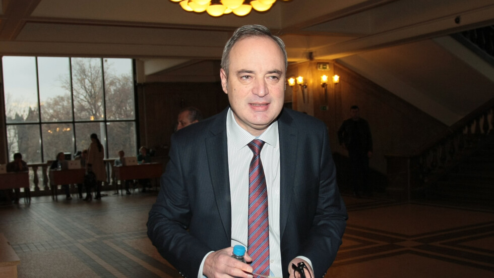 Инициативен комитет, подкрепен от ГЕРБ, издига Анастас Герджиков за президент