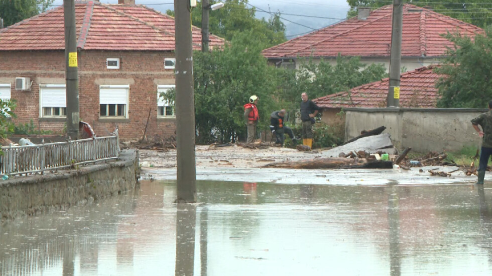 Николов пред bTV за наводненията в Карловско: Няма загинали и пострадали