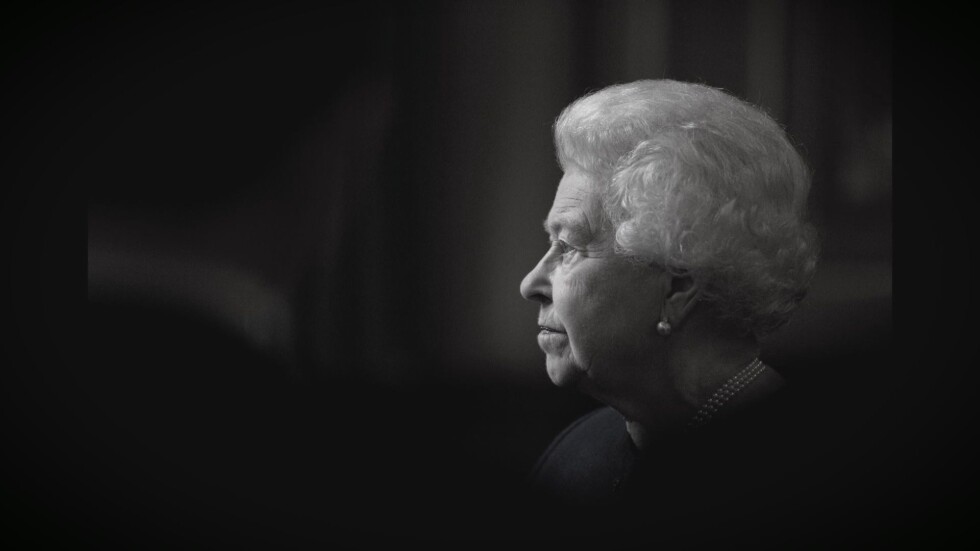 Петя Дикова: Кралица Елизабет II винаги е предизвиквала асоциация с думата сдържаност