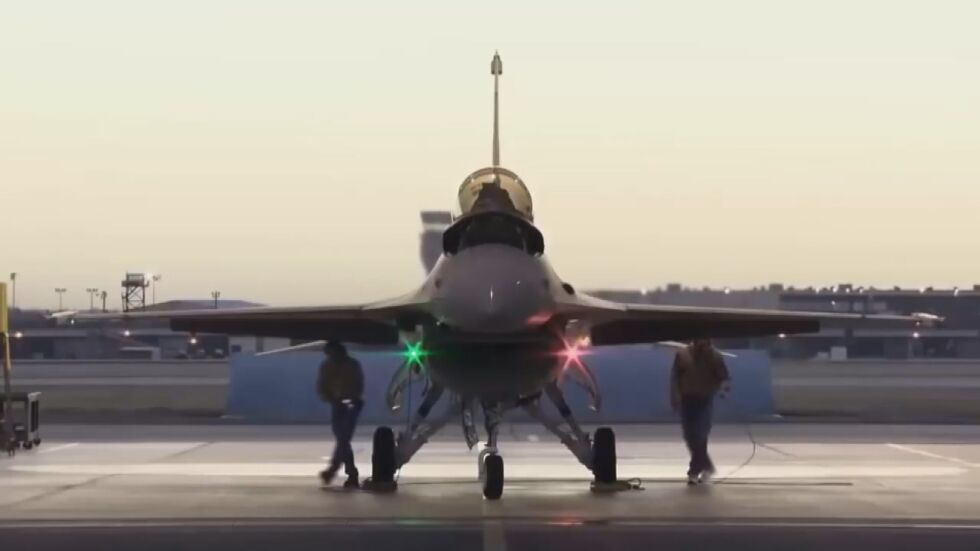 „Получена е сериозна оферта“: Ще има ли Украйна изтребители F-16?