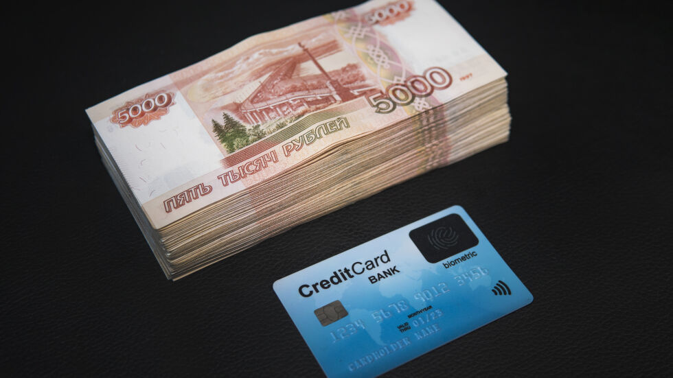 Турски банки спират разплащанията с карти на руската платежна система "Мир"
