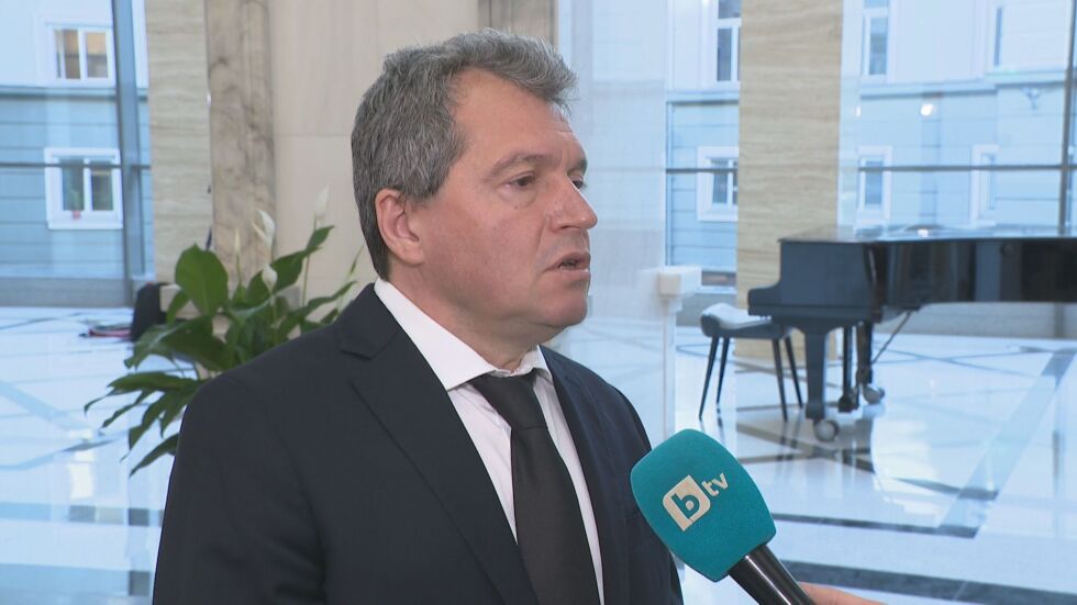 Тошко Йорданов: Този парламент е вреден, а продукцията му е под нулата