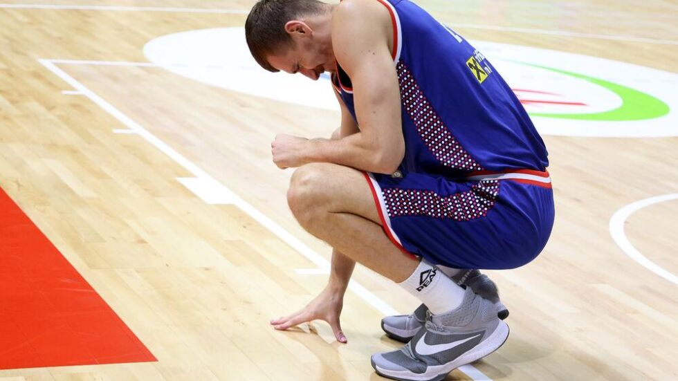 Сръбски баскетболист остана без бъбрек (ВИДЕО И СНИМКИ)