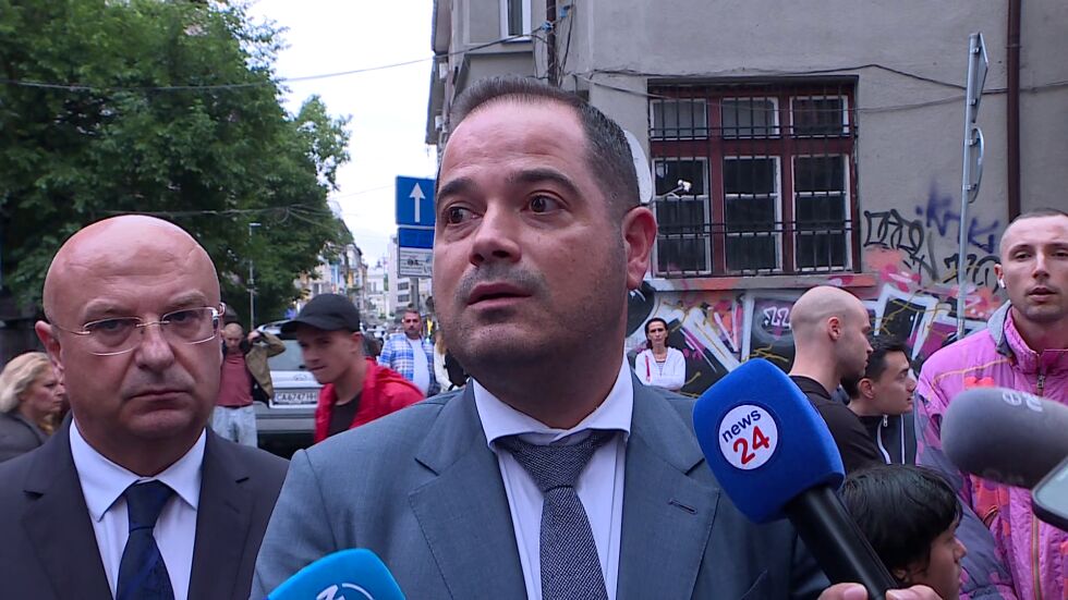 След сблъсъците в София: От ПП-ДБ искат оставката на вътрешния министър Калин Стоянов