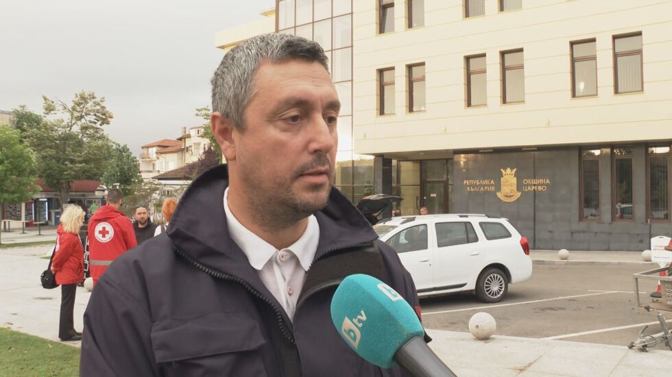 Кметът на Царево пред bTV: Синеморец все още е изцяло откъснат и няма ток