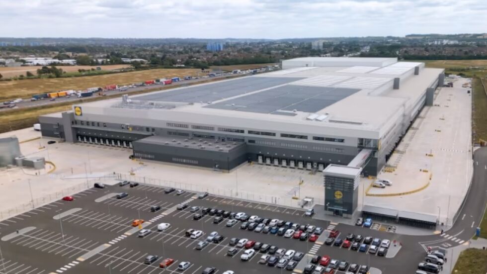 Най-големият склад на Lidl в света отвори врати