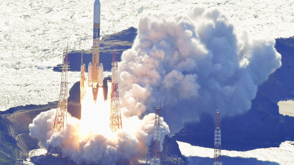 Включи се в надпреварата: Япония изстреля модул за изследване на Луната