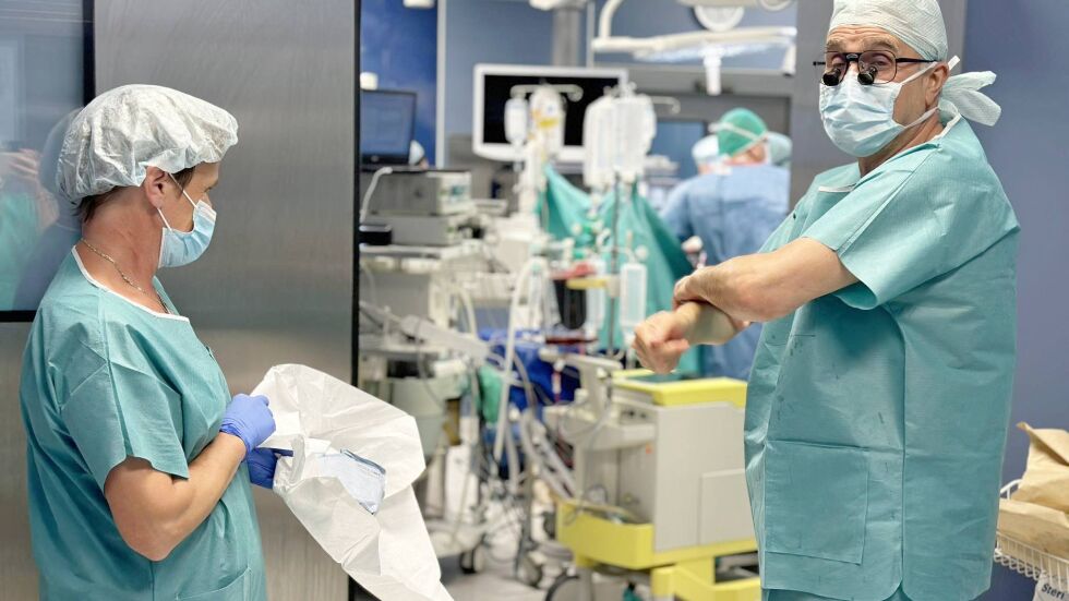 Специалисти от ВМА извършиха поредна чернодробна трансплантация
