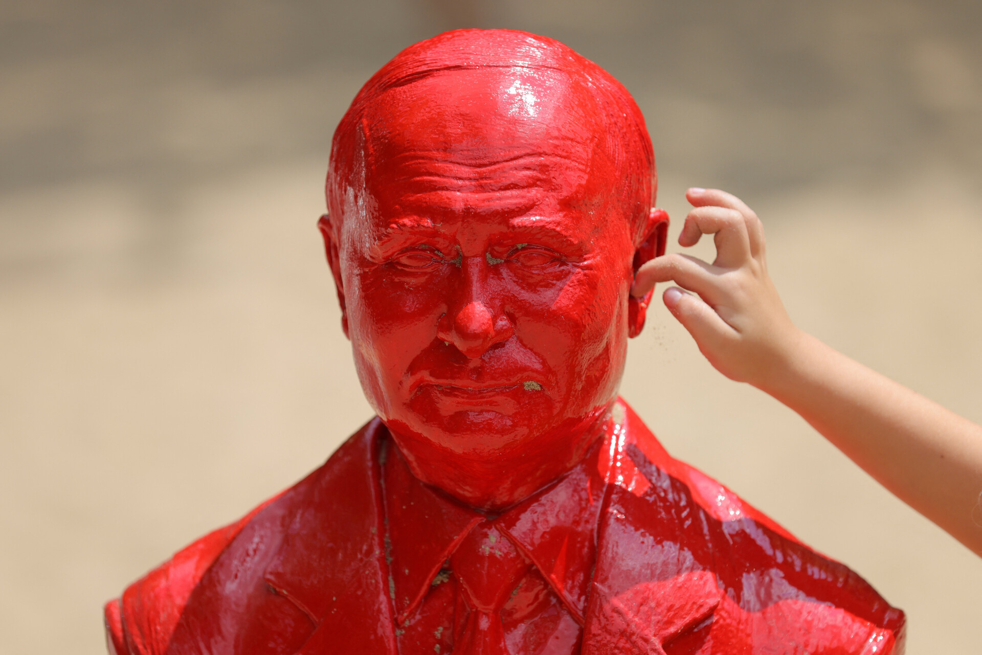 Статуя на Путин