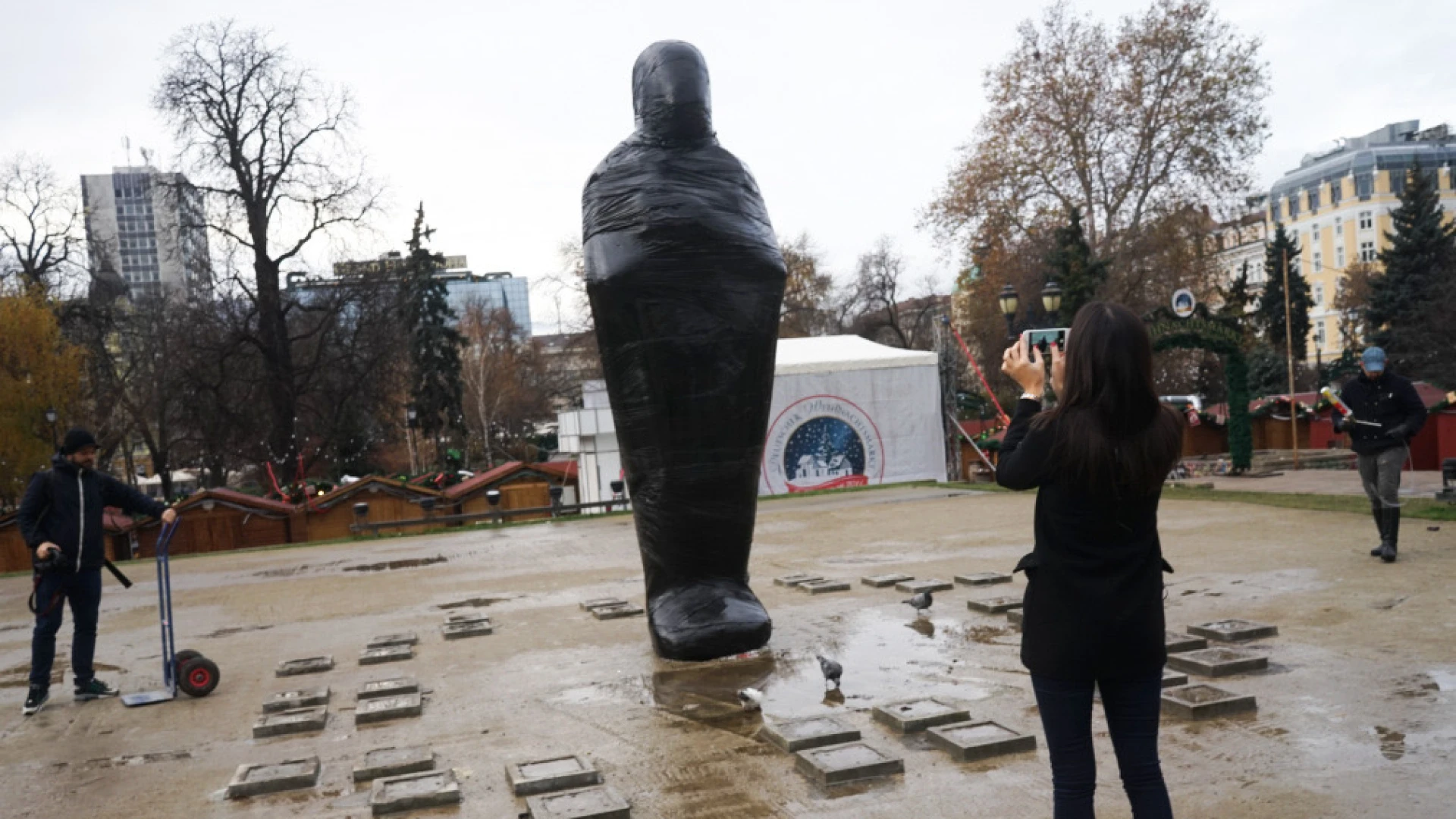 Мумия се появи на мястото на бившия мавзолей в София