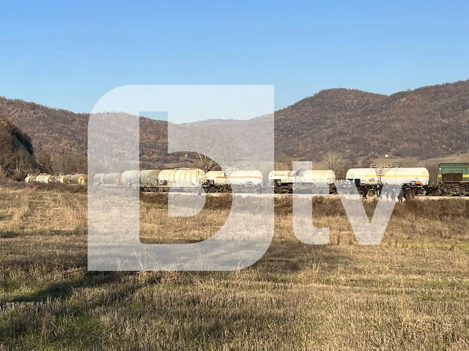  Дерайлирал вагон с фосфорна киселина 