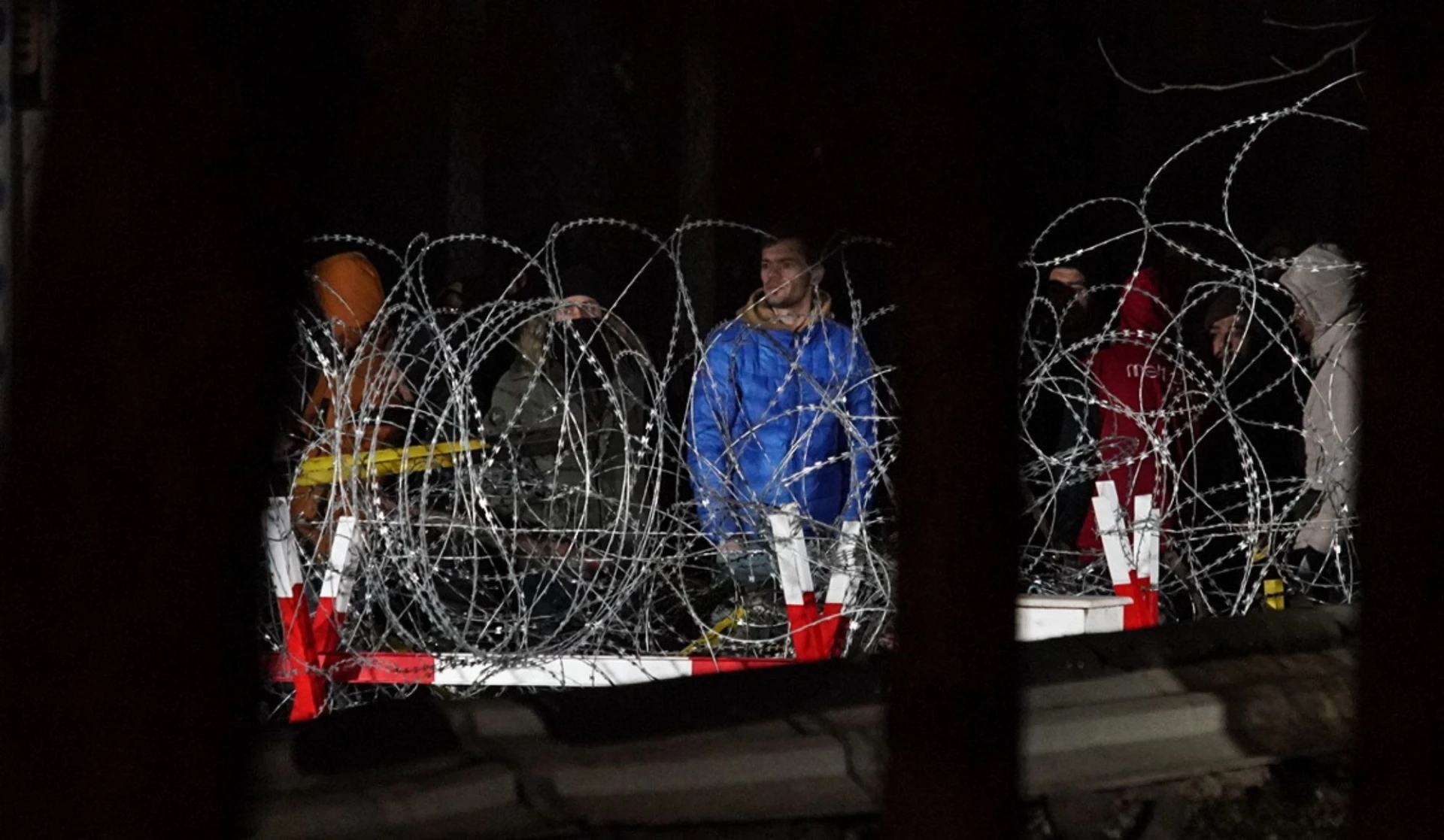 Втора вечер на напрежение с мигрантите на гръцко-турската граница