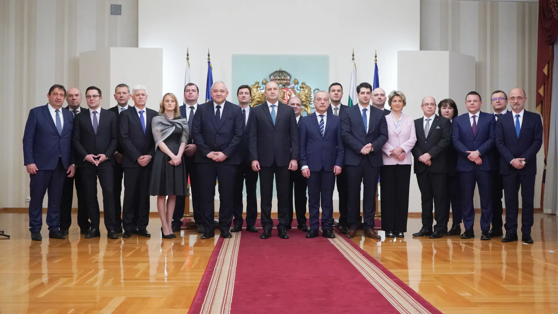 Встъпване в длъжност на второто служебно правителство с премиер Гълъб Донев