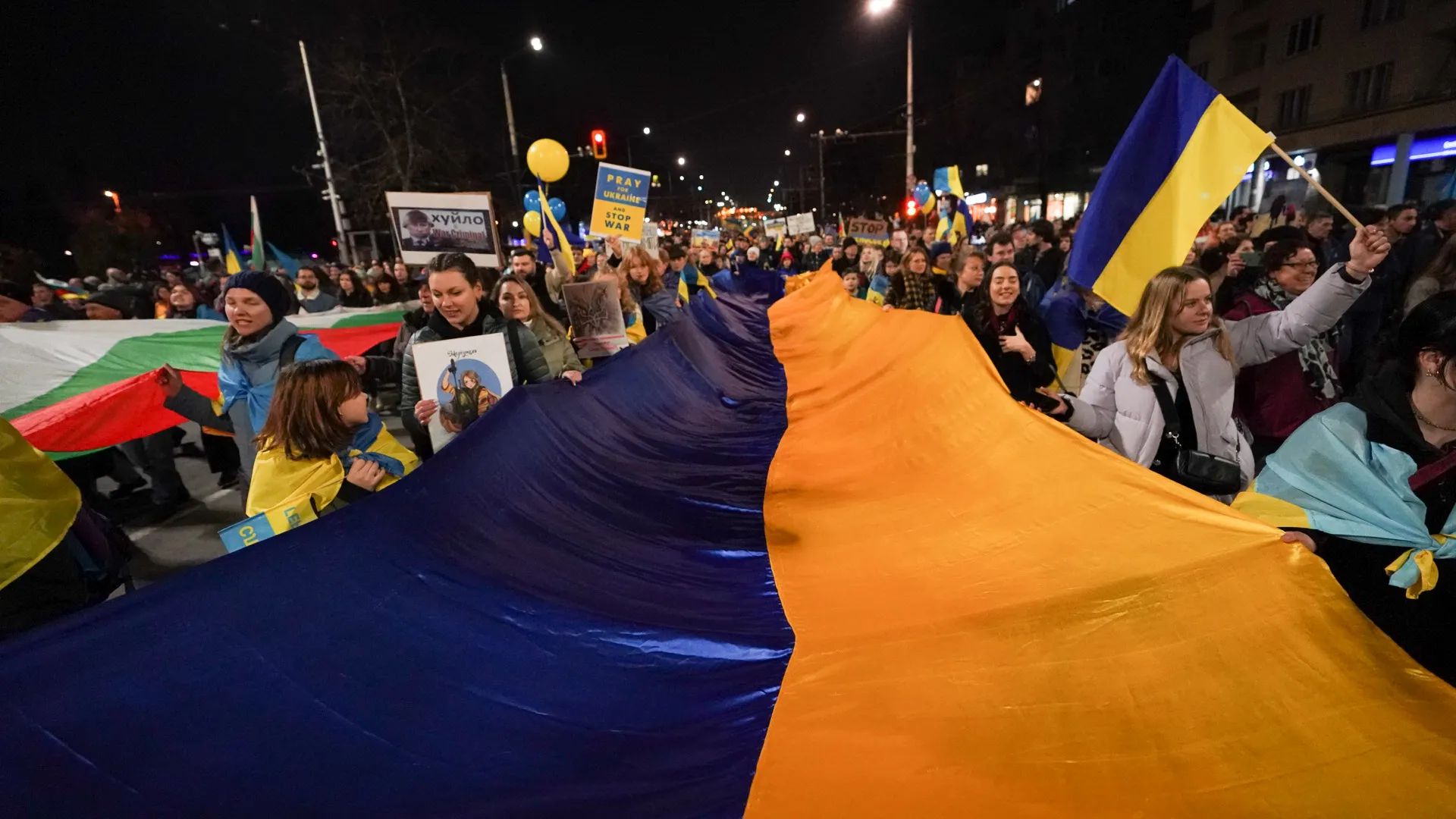 Шествия в подкрепа на Украйна