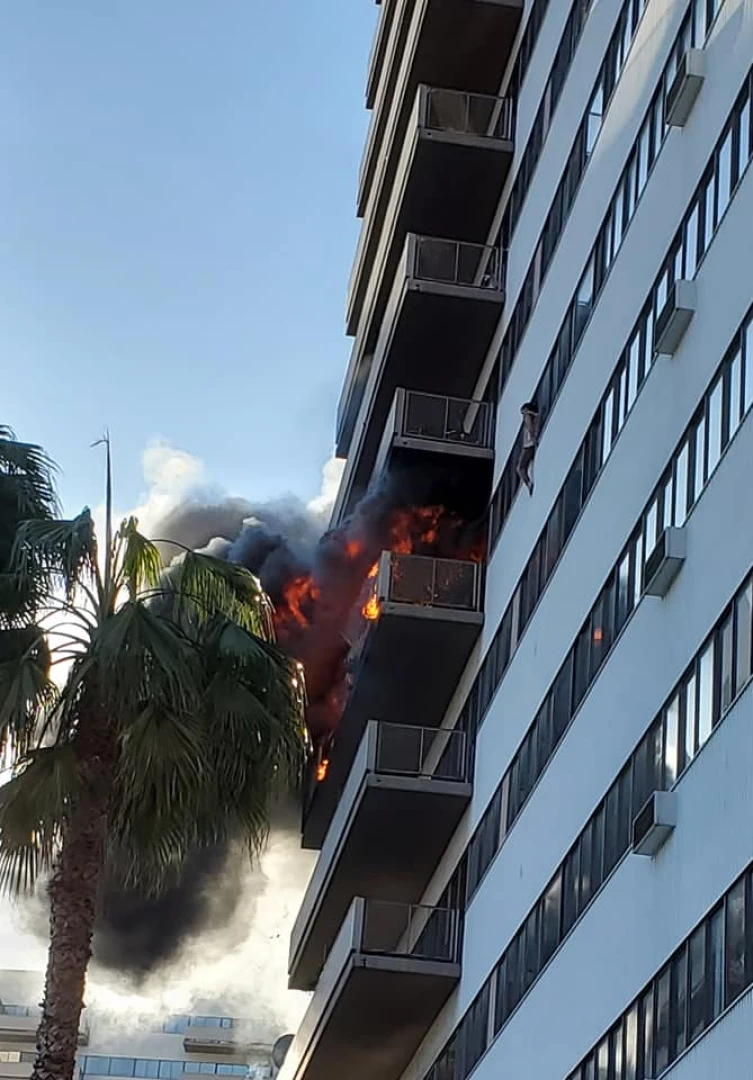 Пожар пламна в сградата на българското консулство в Лос Анджелис