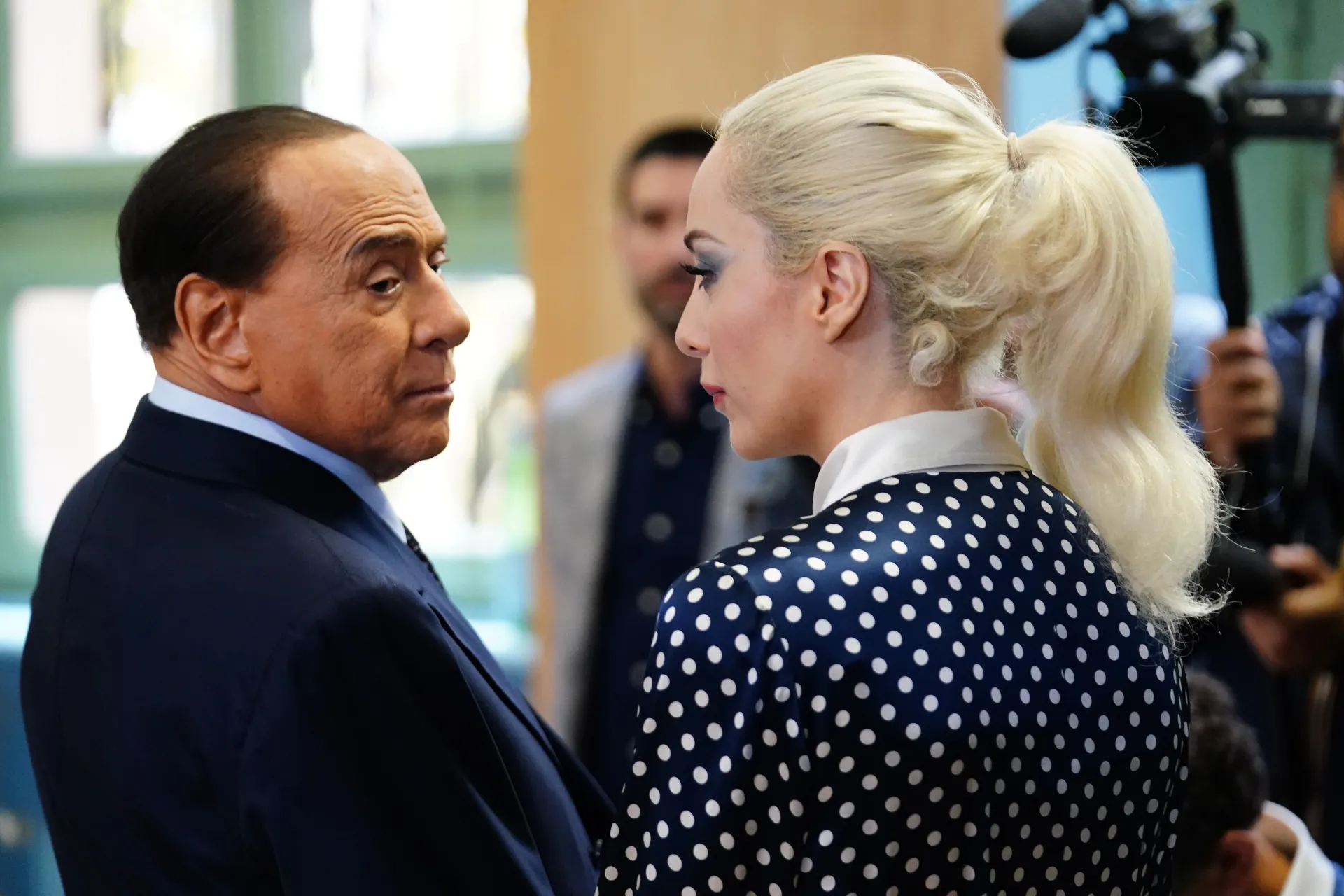 Интриги, скръб и политика: Марина Берлускони наследява семейната империя 