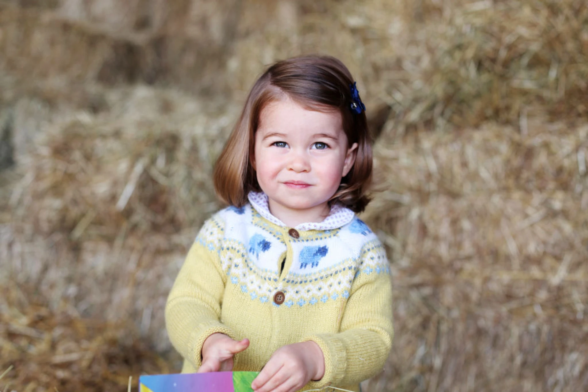 Принцеса на детска градина - чаровните снимки на Шарлот