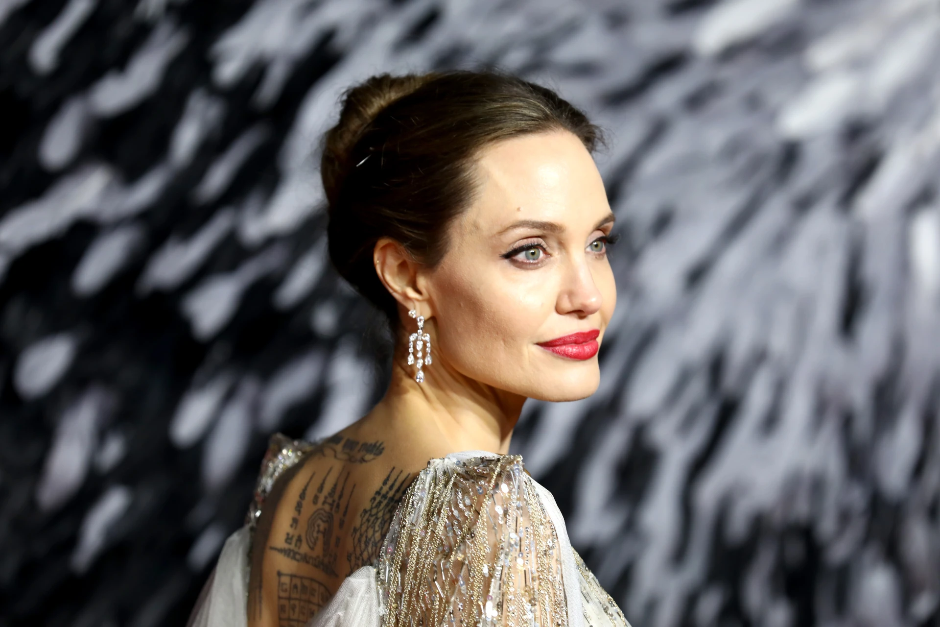Анджелина Джоли си направи двойна мастектомия