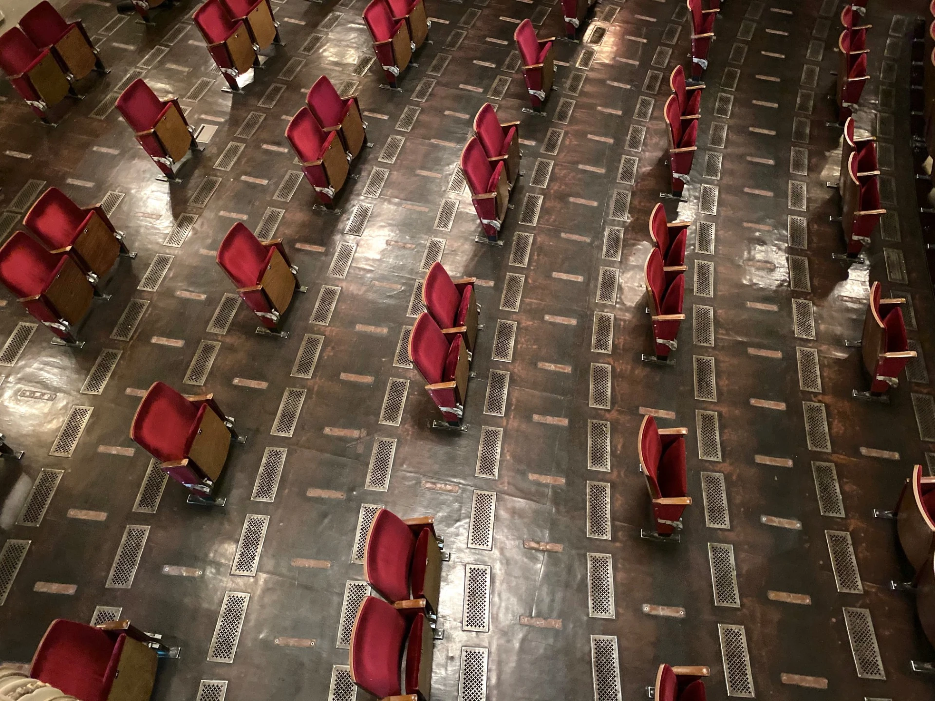 Рестартът на културата: Кината няма да отварят, театрите се готвят за постановки на открито