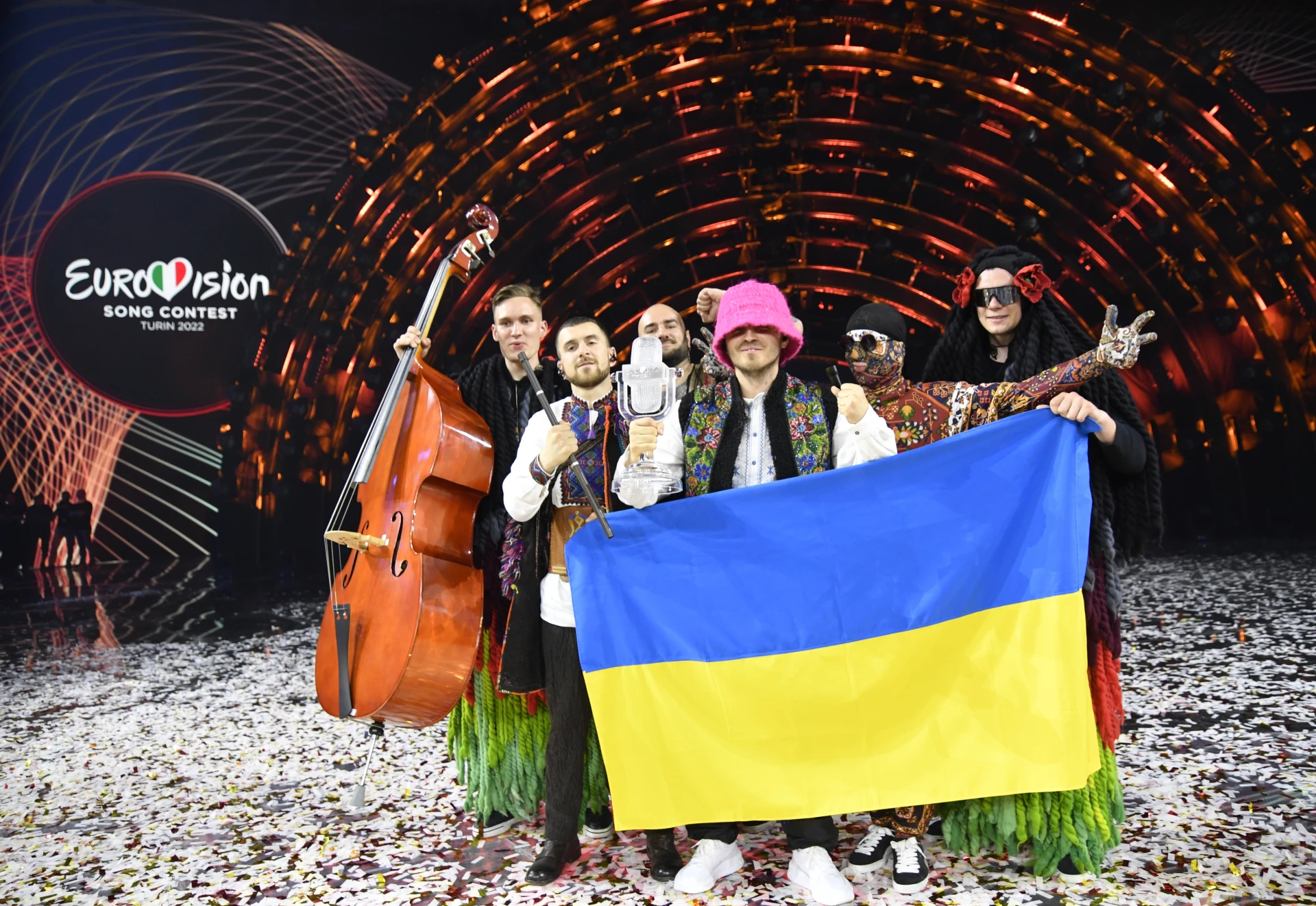 Украйна спечели „Евровизия“ (СНИМКИ и ВИДЕО)
