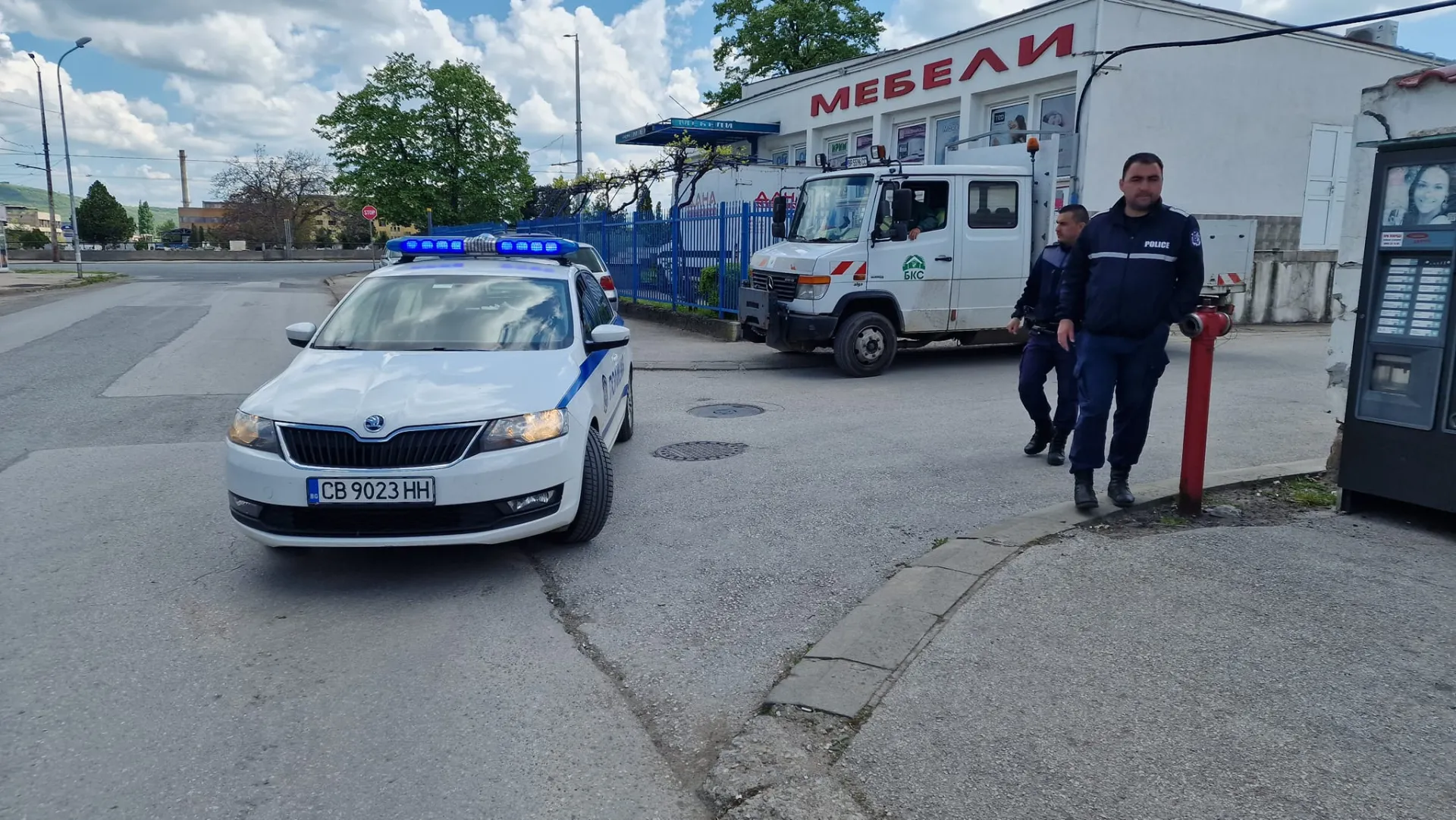  Отровени кучета 