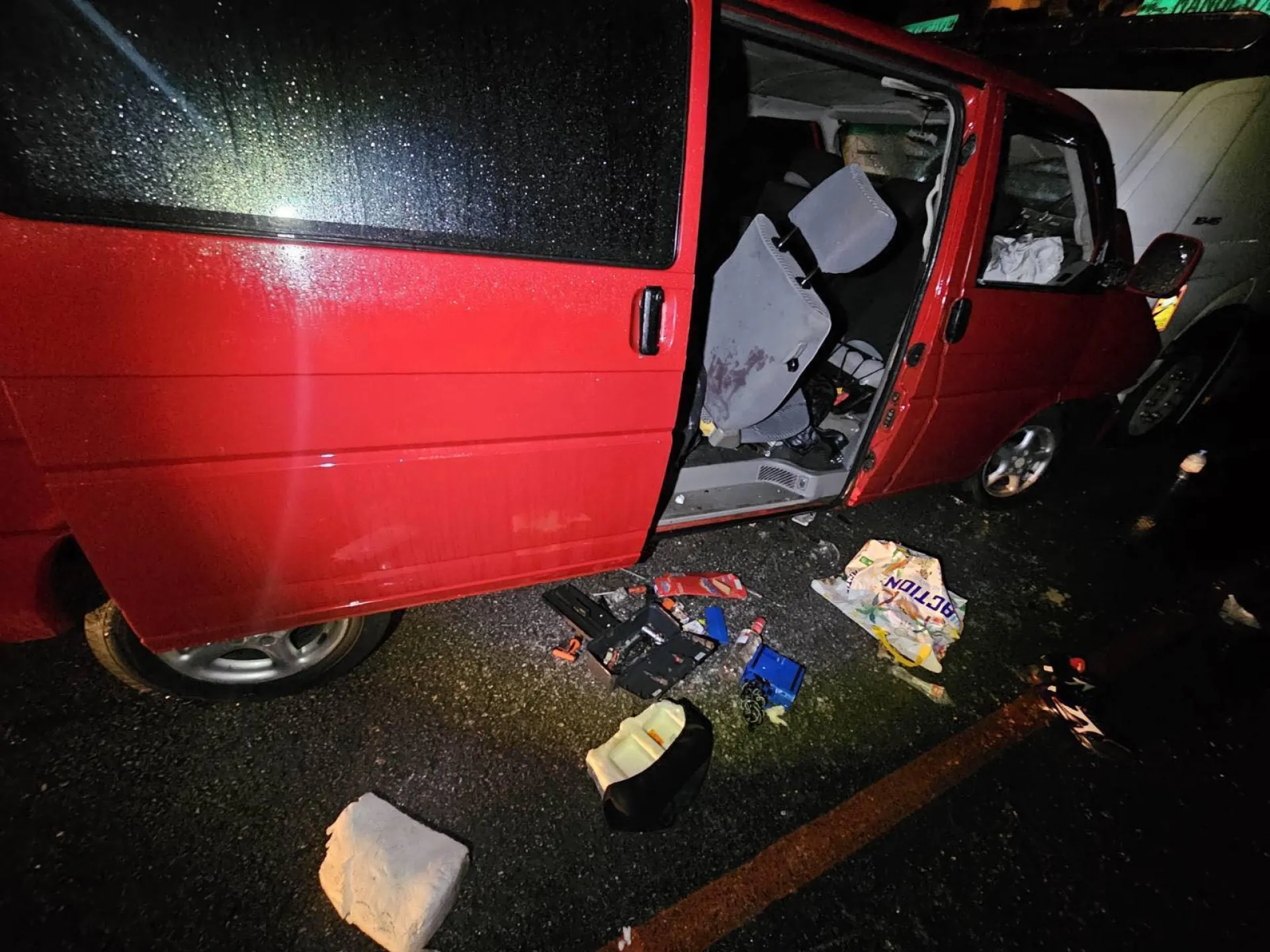  Челен удар сред бус и тир 