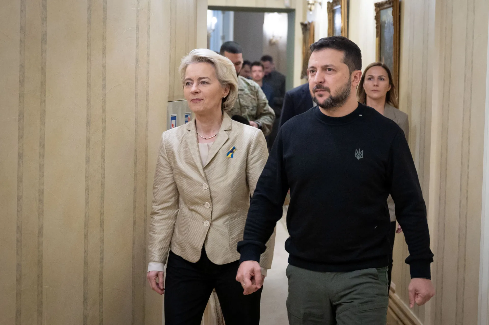  Урсула фон дер Лайен се срещна с Володимир Зеленски 