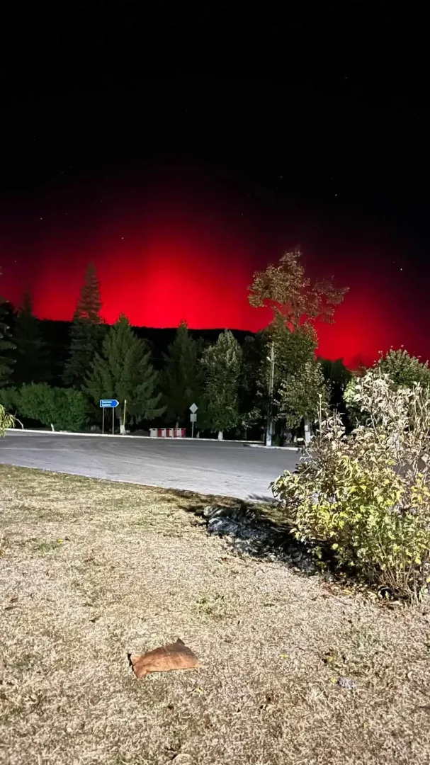  Полярно зарево 