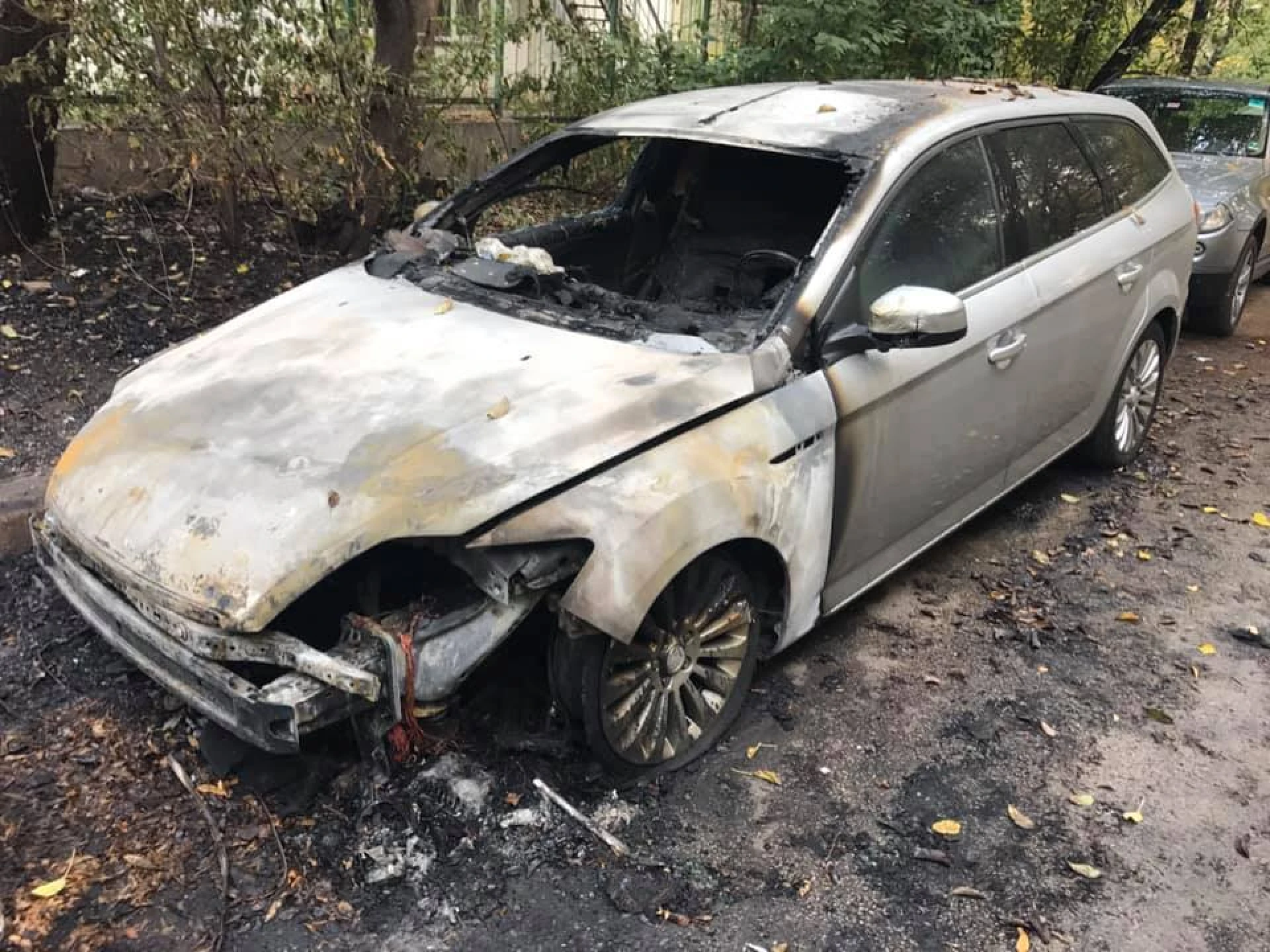 Подпалиха седем автомобила в столичния квартал „Хиподрума”