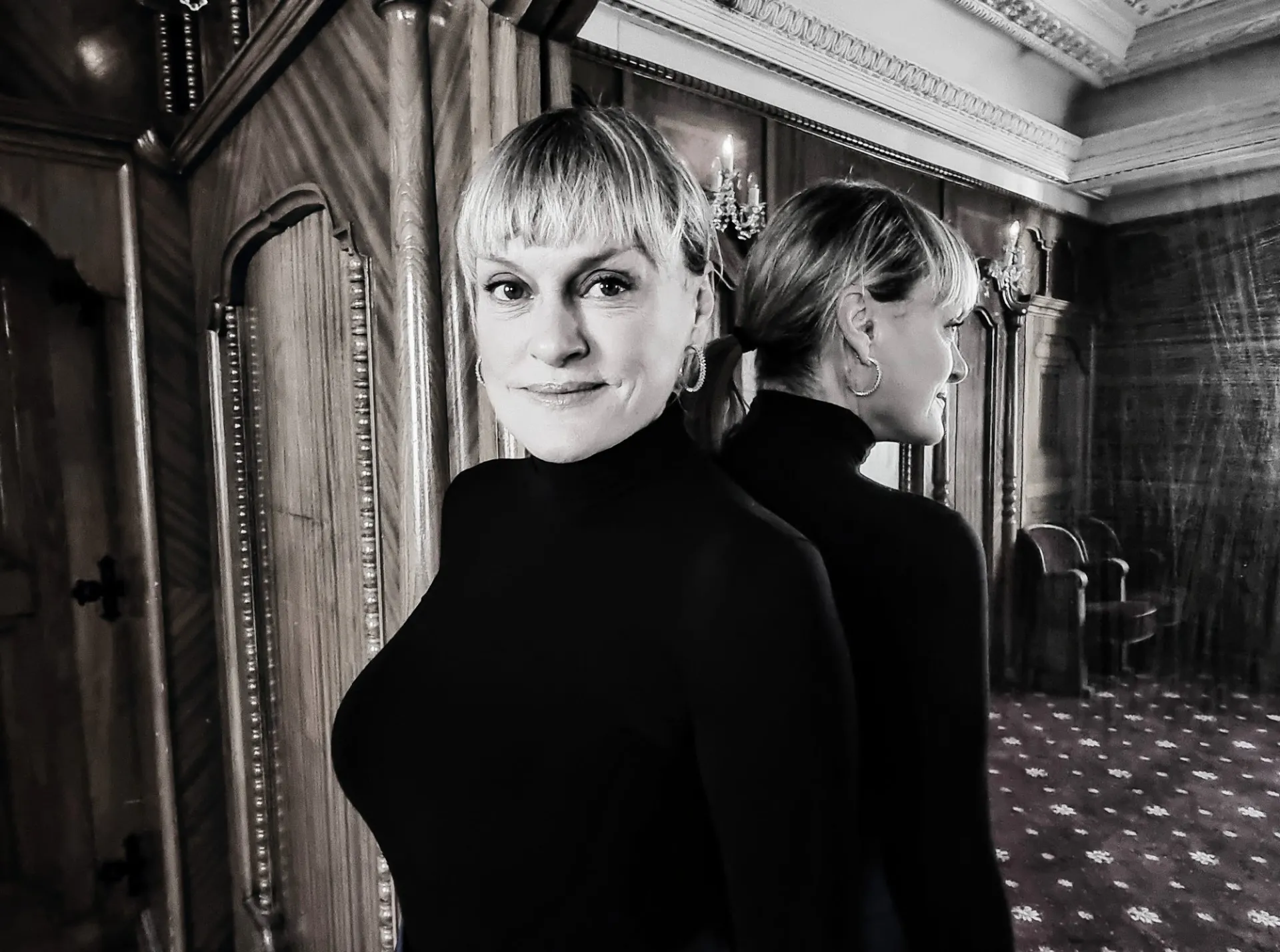  Тя желала да стане Лили Иванова, само че през днешния ден е Веселина Кацарова 