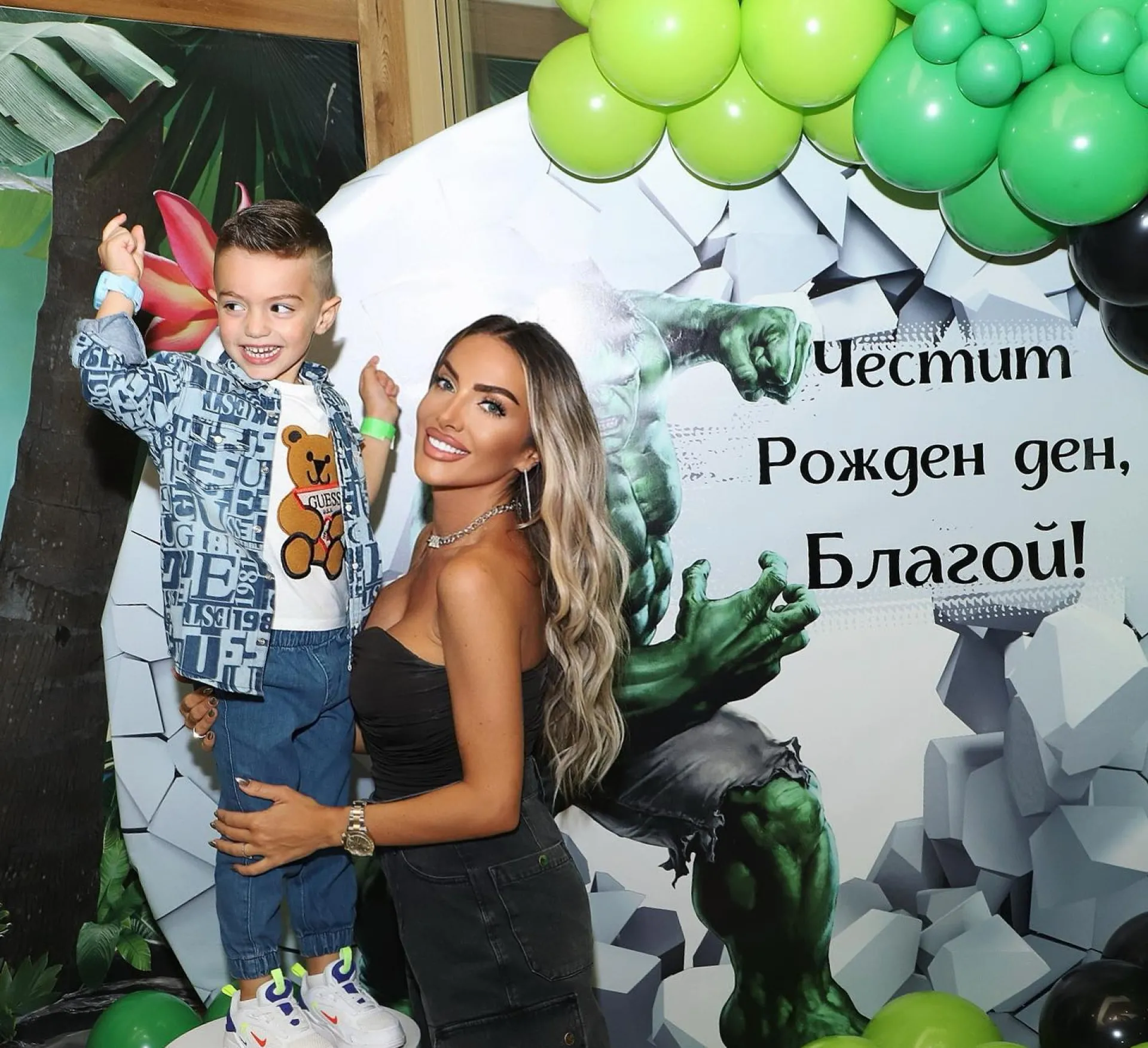 Светлана Гущерова и Андреа публикуваха снимки от моминското парти на Златка Райкова