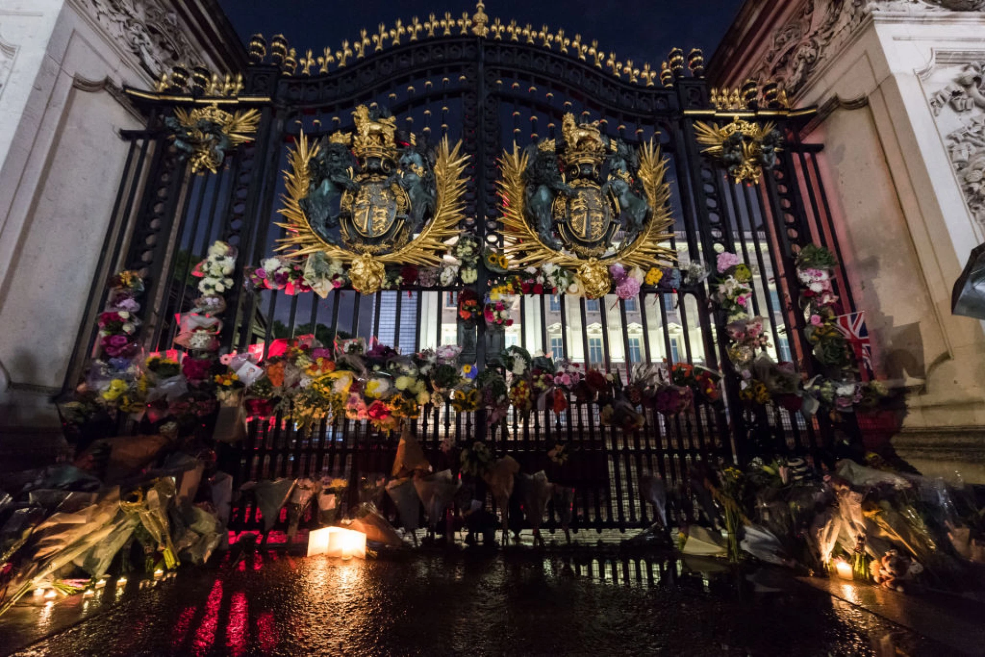  Светът скърби за кралица Елизабет II 